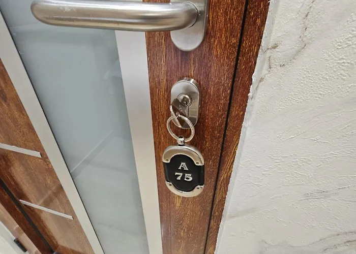 Ebra 75 Kraljevi Cardaci شقة *